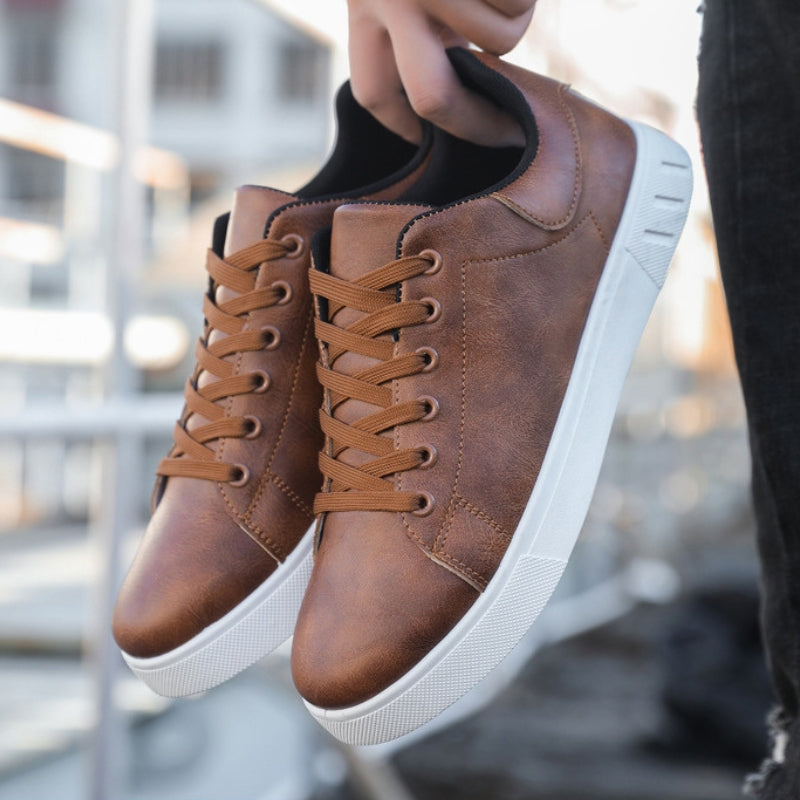 Finn™ - Classic Leather Sneakers